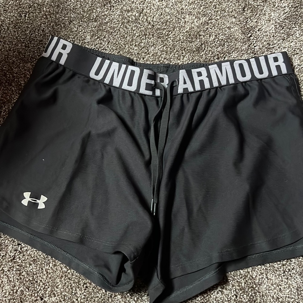 Gray under armour shorts